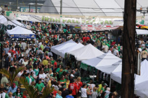 Crowds stroll through vendors during the Wildwoods Irish Fall Festival