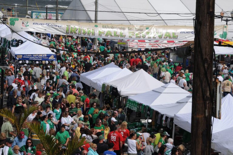 Crowds stroll through vendors during the Wildwoods Irish Fall Festival